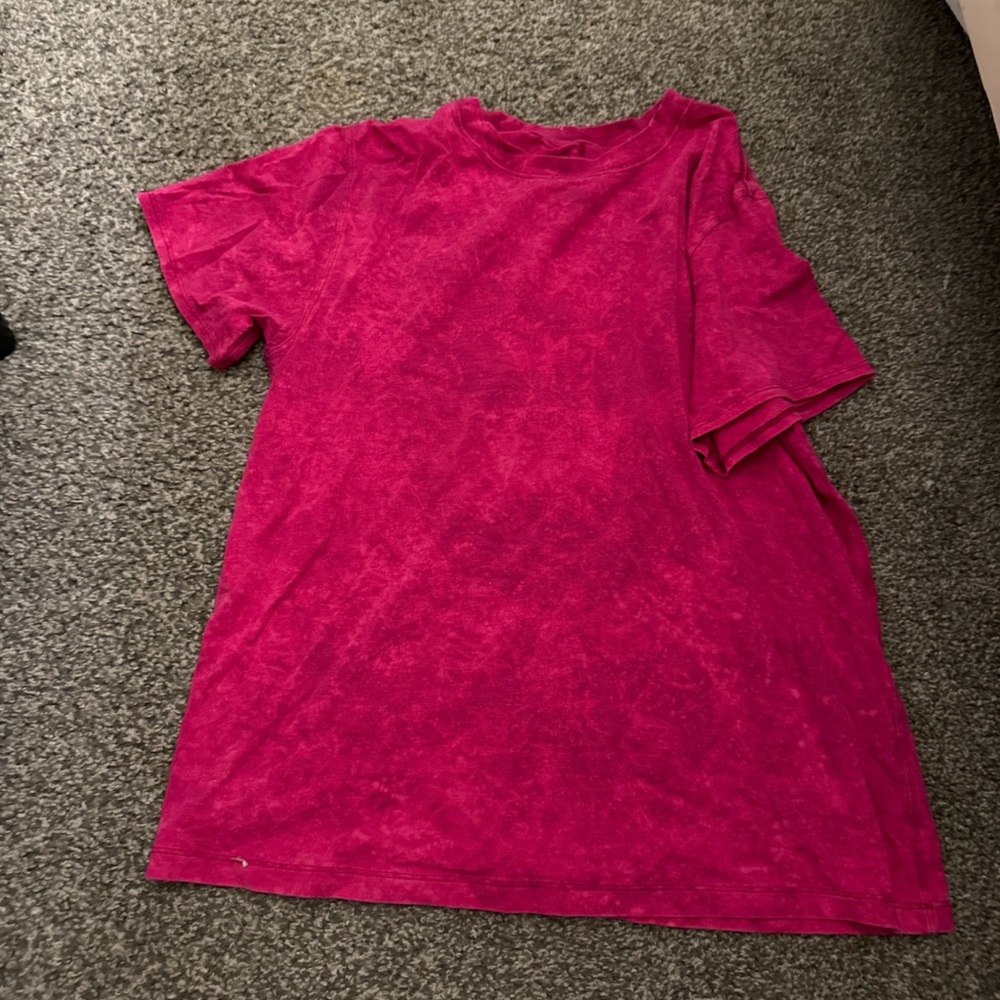 lululemon athletica Short Sleeve Tee in Deep Pink